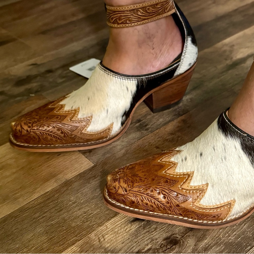 Hand-Tooled Leather strap Genuine Hide-On Women Bootie Boot Boho Western Shoe - Picture 5 of 13